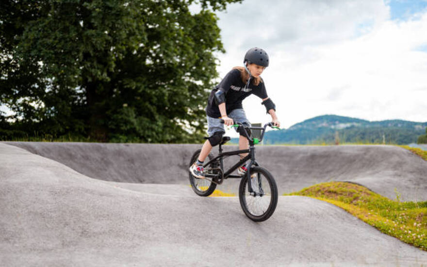 14 Proven Advantages Of Riding A BMX Bike Without Brakes [ Updated