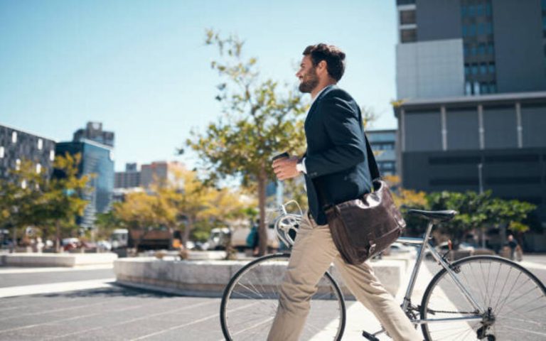 10 Stretches to Improve Your Flexibility And Cycling Performance