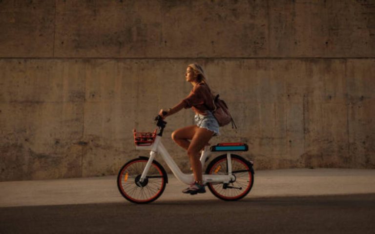Bike Commuting at Night – Full Guide With FAQ
