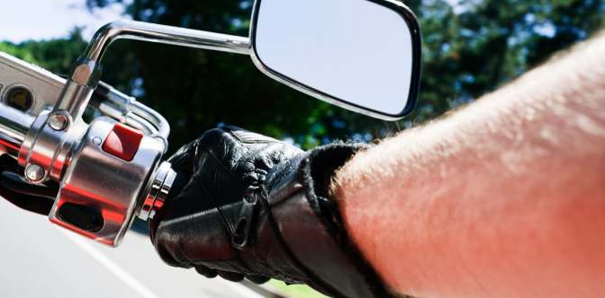 Are Leather Motorcycle Gloves Good for Summer