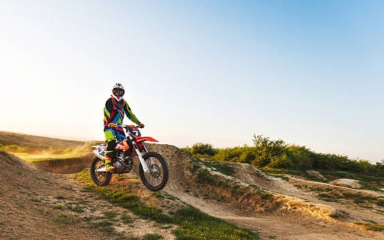 How to Kick Start a Dirt Bike