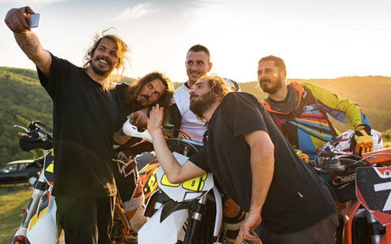 How to Clean a Carb on a Dirt Bike